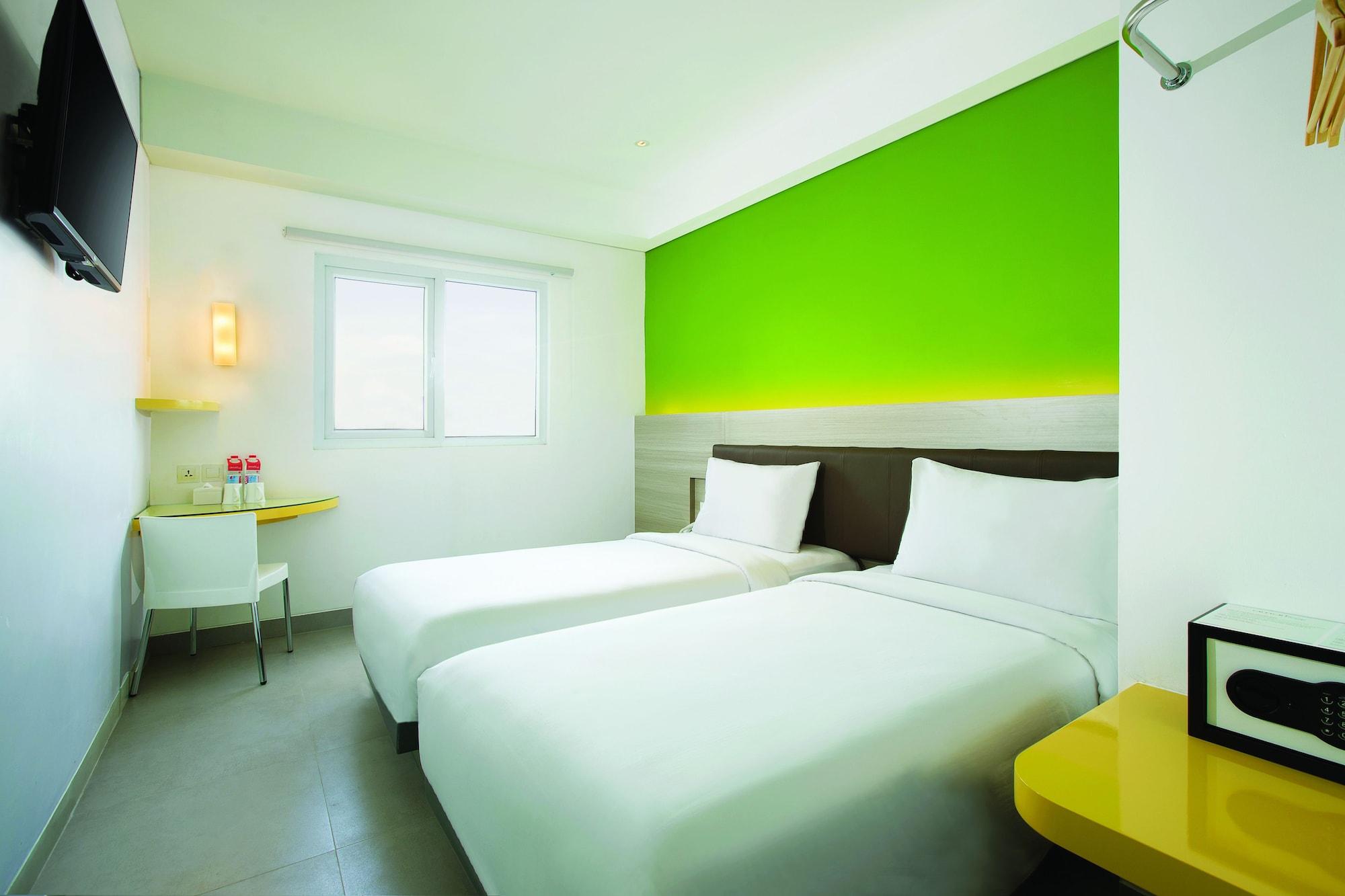 Amaris Hotel Darmo Surabaya Buitenkant foto
